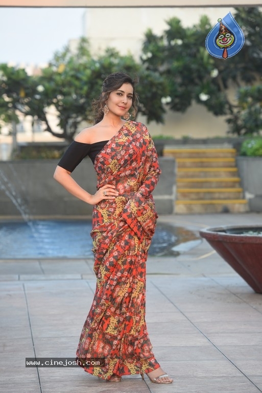 Raashi Khanna Stills - 5 / 10 photos