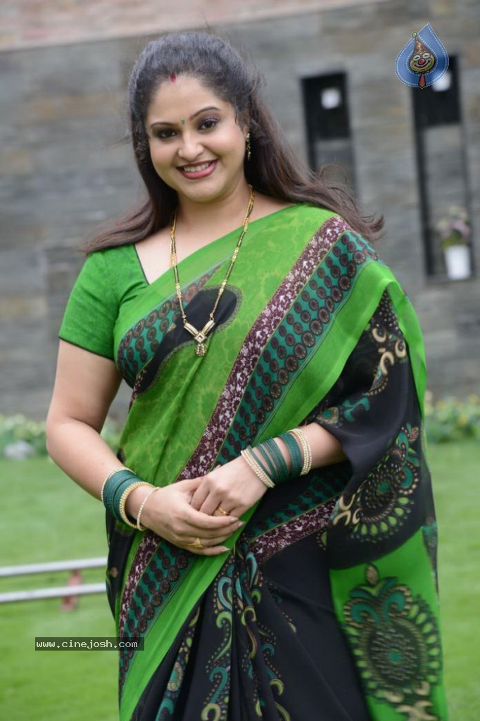 Raasi Latest Photos - 9 / 15 photos