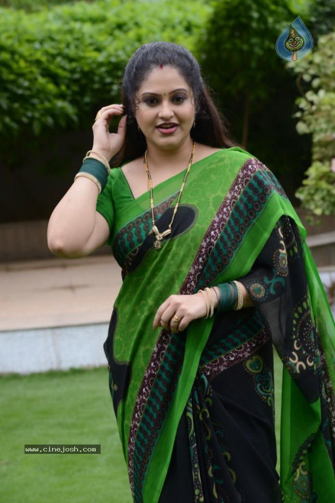 Raasi Latest Photos - 14 / 15 photos