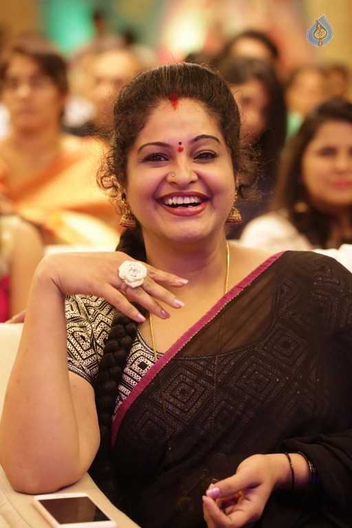 Raasi New Images - 9 / 21 photos