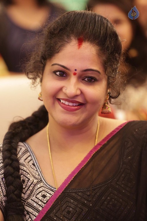 Raasi New Images - 15 / 21 photos