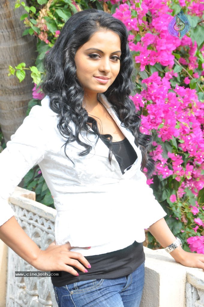 Rachana Mourya Stills - 11 / 14 photos