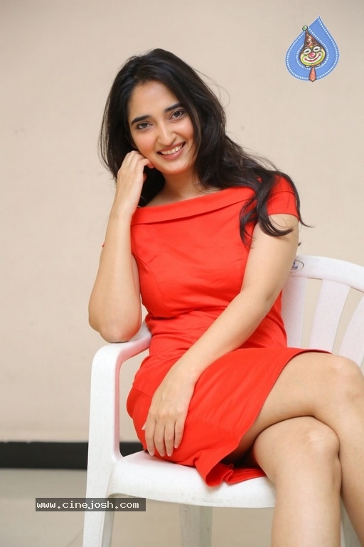 Radhika Mehrotra Images - 9 / 16 photos