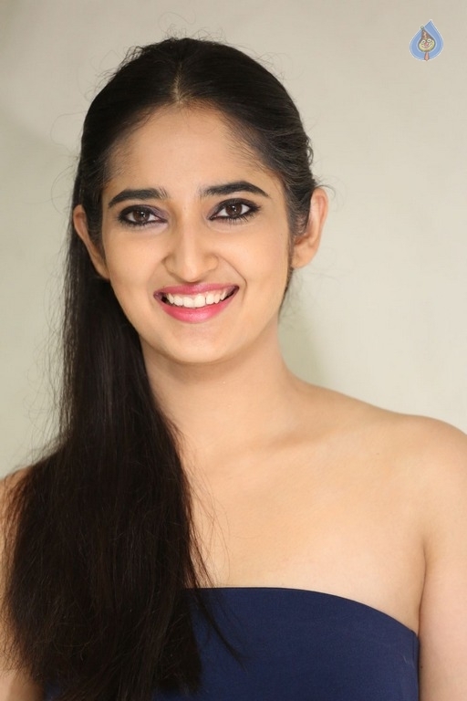 Radhika New Photos - 23 / 28 photos