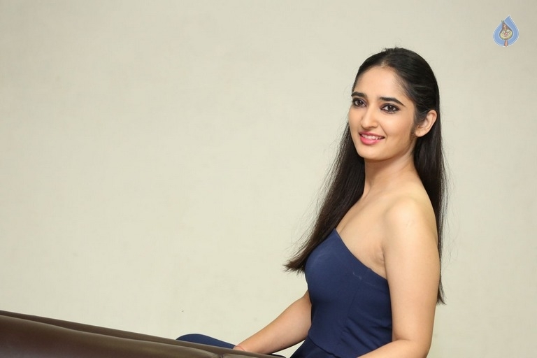 Radhika New Photos - 26 / 28 photos