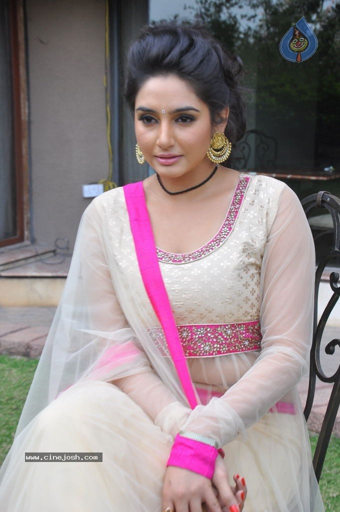 Ragini Dwivedi Hot Stills Photo Of