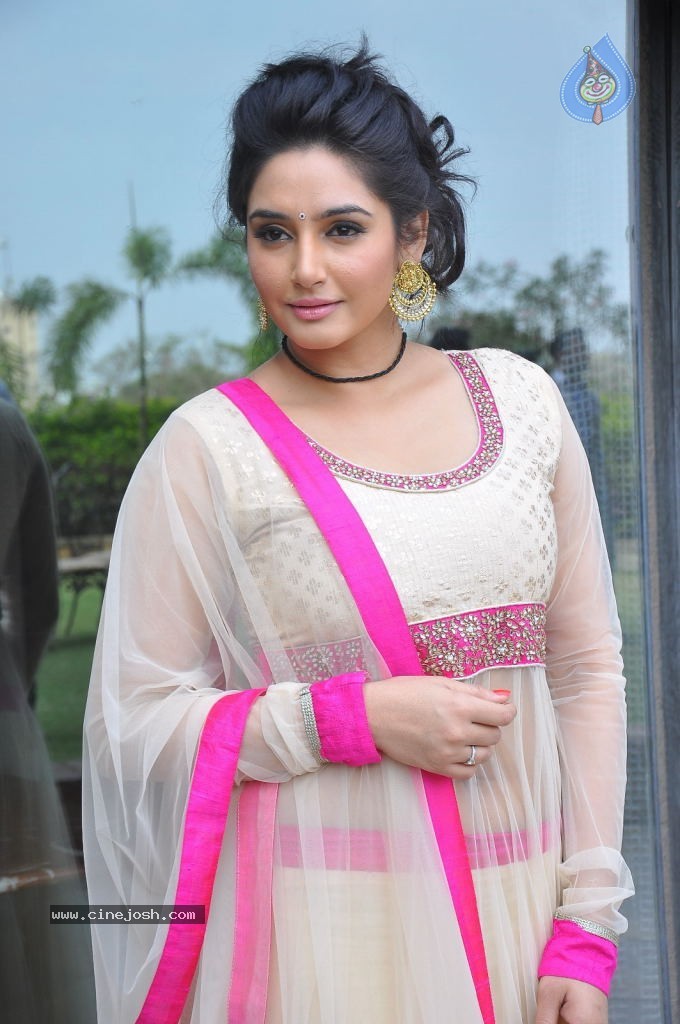 Ragini Dwivedi Hot Stills Photo Of