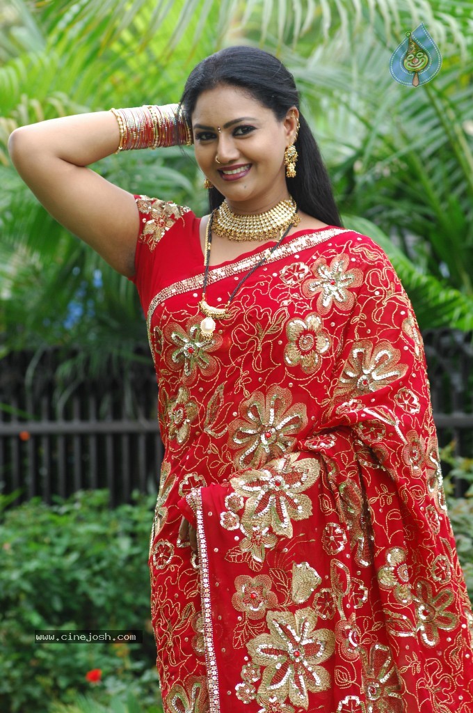 Raksha Stills - 56 / 65 photos