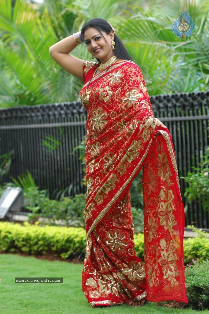 Raksha Stills - 64 / 65 photos