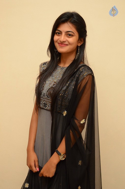 Rakshitha Latest Gallery - 17 / 37 photos