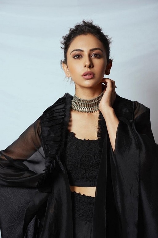 Rakul Preet Photos - 1 / 11 photos