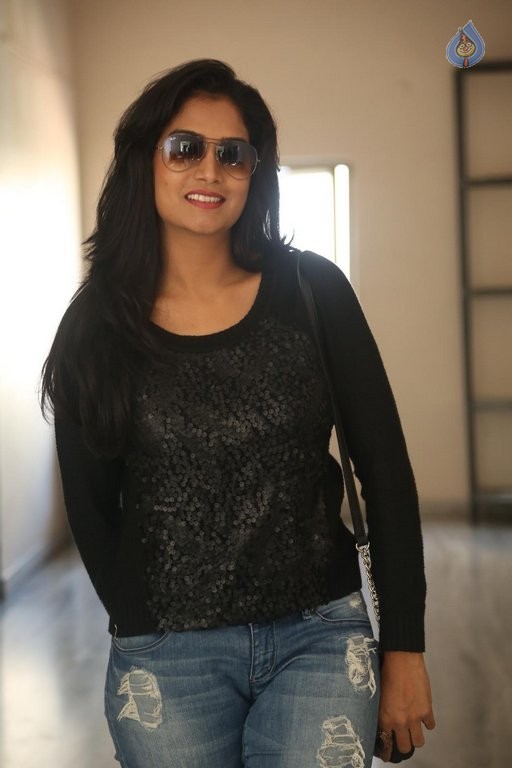 Ramya New Photos - 18 / 50 photos