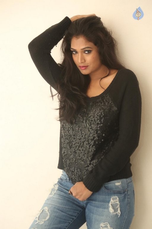 Ramya New Photos - 29 / 50 photos