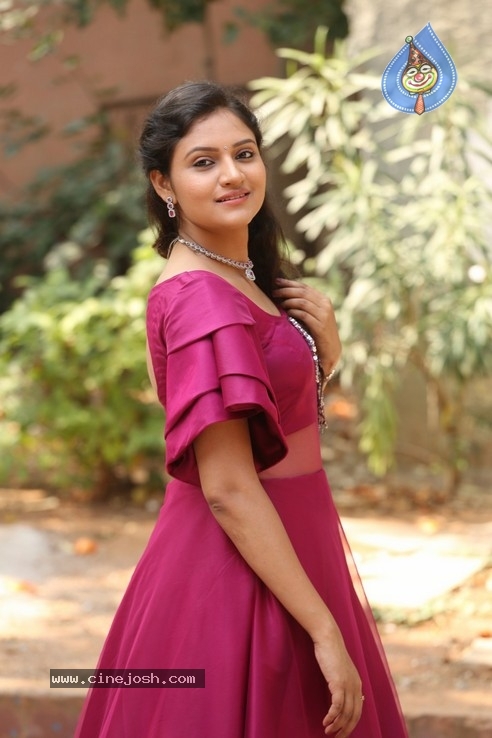 Ranjani Raghavan Stills - 32 / 32 photos