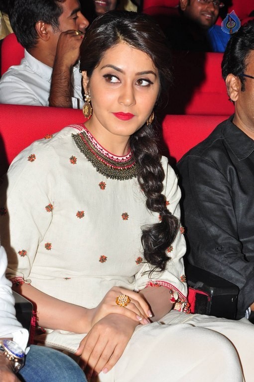 Rashi Khanna at Supreme Audio Launch - 26 / 50 photos