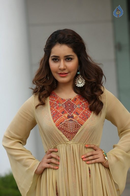 Rashi Khanna Latest Photos - 50 / 63 photos