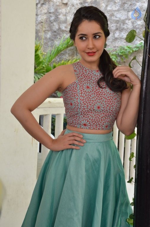 Rashi Khanna New Photos - 2 / 82 photos