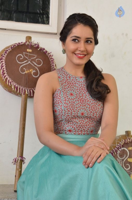 Rashi Khanna New Photos - 17 / 82 photos