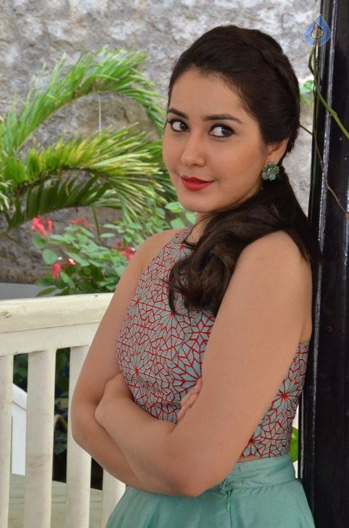 Rashi Khanna New Photos - 20 / 82 photos