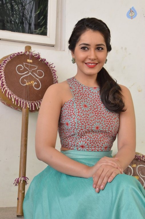 Rashi Khanna New Photos - 46 / 82 photos