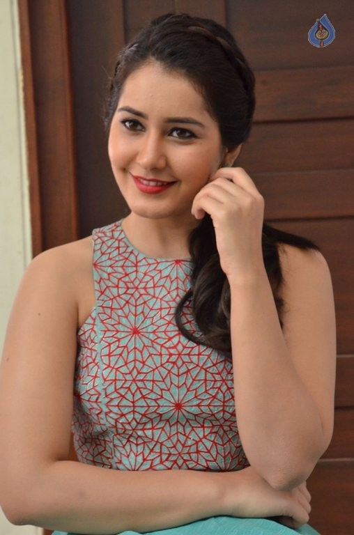 Rashi Khanna New Photos - 49 / 82 photos