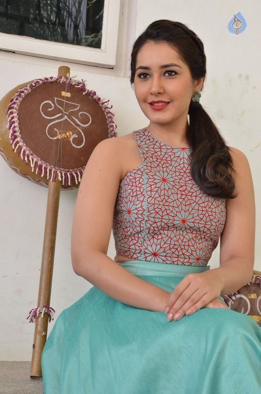 Rashi Khanna New Photos - 52 / 82 photos