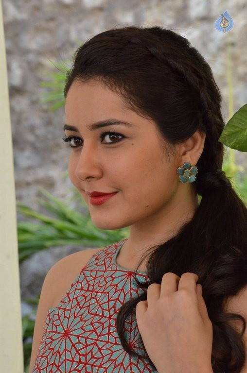 Rashi Khanna New Photos - 61 / 82 photos