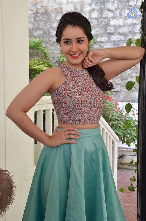 Rashi Khanna New Photos - 63 / 82 photos