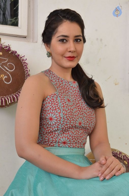 Rashi Khanna New Photos - 77 / 82 photos