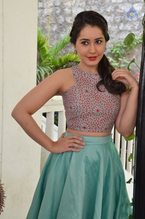 Rashi Khanna New Photos - 79 / 82 photos