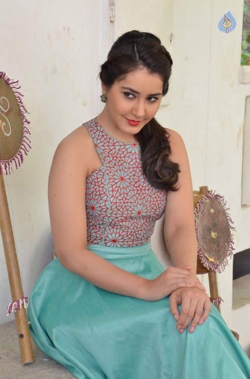 Rashi Khanna New Photos - 80 / 82 photos