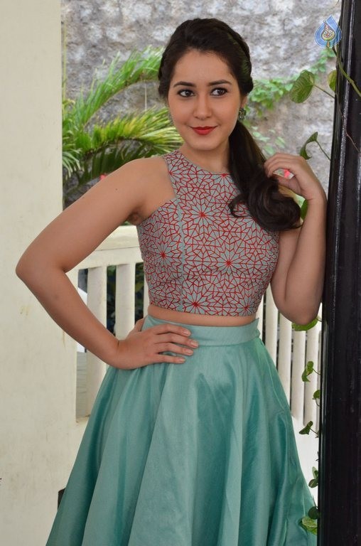 Rashi Khanna New Photos - 81 / 82 photos