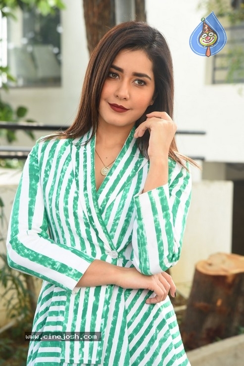 493px x 738px - Rashi Khanna Stills - Photo 13 of 21