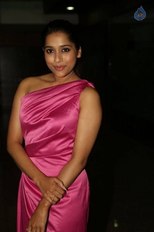 Rashmi Gautam Gallery - 11 / 40 photos