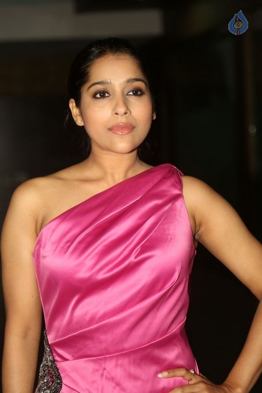 Rashmi Gautam Gallery - 21 / 40 photos