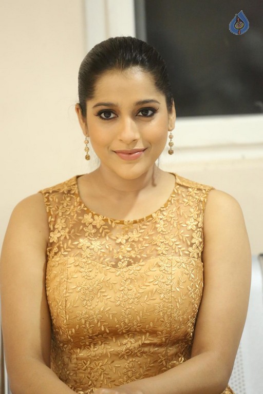 Rashmi Gautam Images - 32 / 41 photos