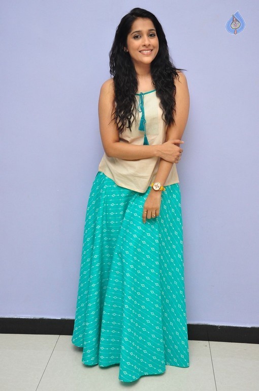 Rashmi Gautam Images - 28 / 39 photos