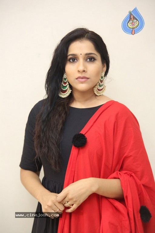 Rashmi Gautam Photos - 4 / 35 photos