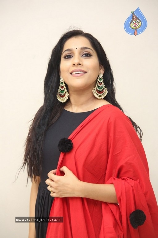 Rashmi Gautam Photos - 12 / 35 photos