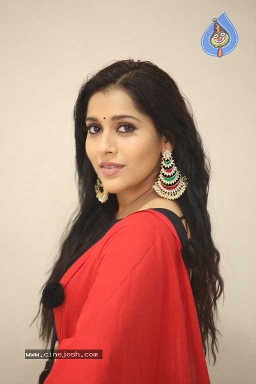 Rashmi Gautam Photos - 18 / 35 photos