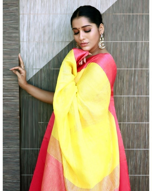 Rashmi Gautam Photos - 5 / 9 photos