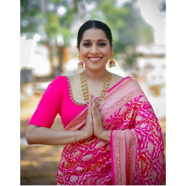 Rashmi Gautam Photos - 9 / 9 photos