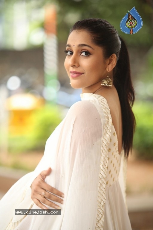 Rashmi Gautam Pics - 1 / 27 photos