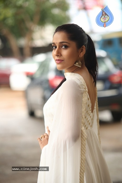 Rashmi Gautam Pics - 2 / 27 photos