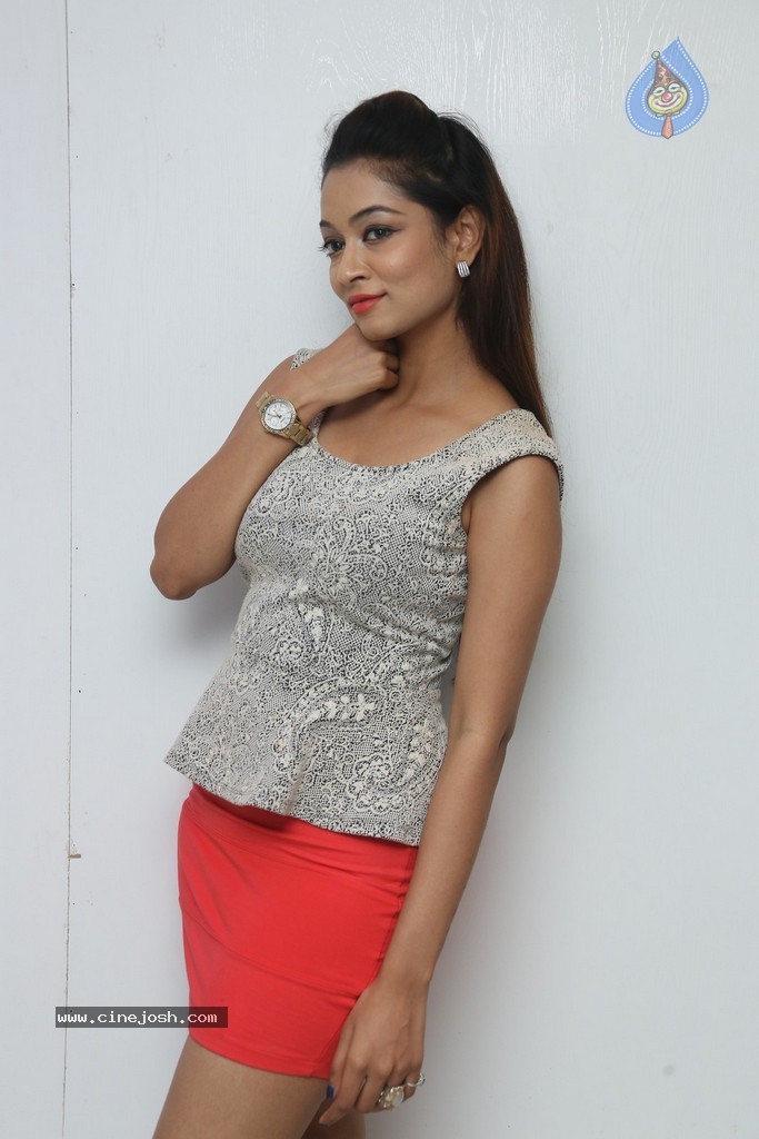 Rashmi Hot Gallery  - 11 / 114 photos