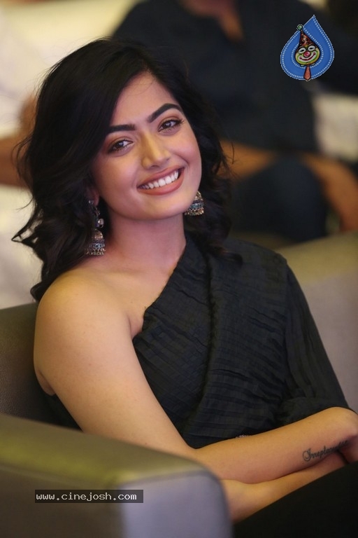 Rashmika Latest Stills - 16 / 17 photos