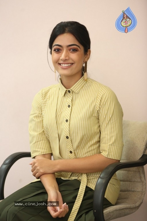 Rashmika Mandanna Pics - 2 / 40 photos