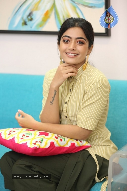 Rashmika Mandanna Pics - 38 / 40 photos