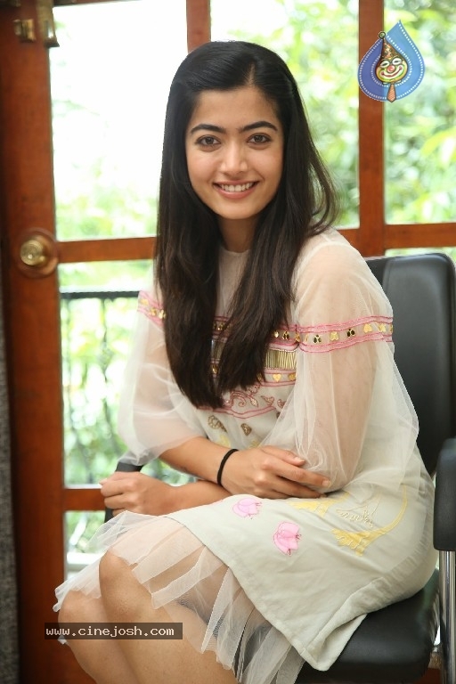 Rashmika Mandanna Pics - 5 / 21 photos