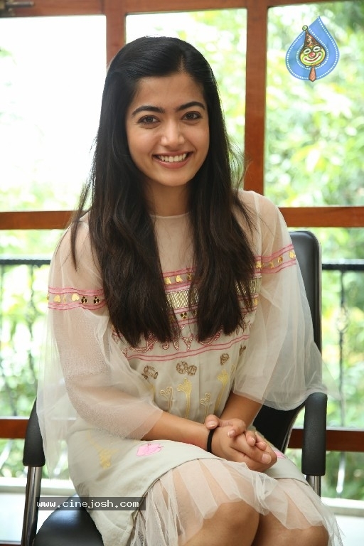 Rashmika Mandanna Pics - 17 / 21 photos